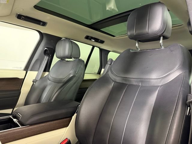 Used 2023 Land Rover Range Rover SE AWD/4WD image 5