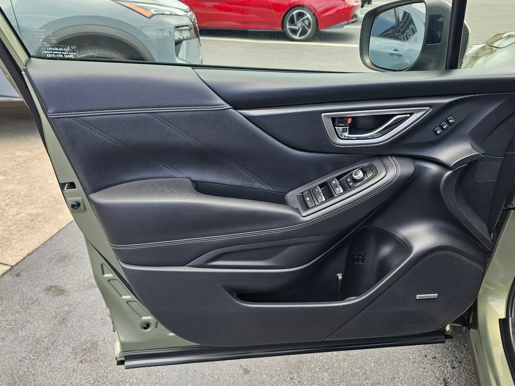 Used 2021 Subaru Forester Touring AWD/4WD image 16