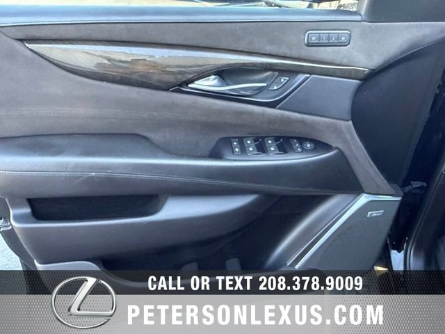 Used 2019 Cadillac Escalade ESV Platinum AWD/4WD image 29