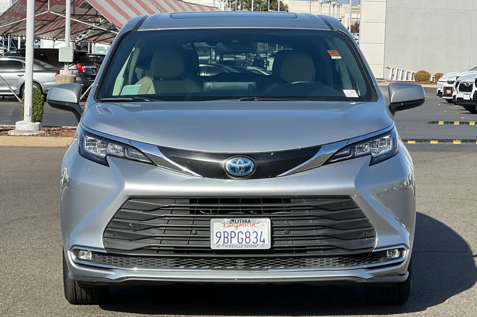 Certified 2022 Toyota Sienna XLE FWD image 10