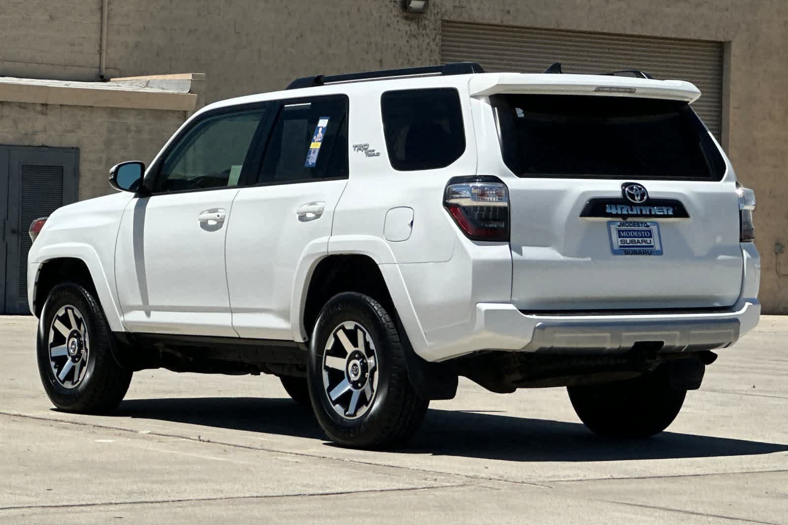 Used 2022 Toyota 4Runner TRD Off-Road Premium AWD/4WD image 5