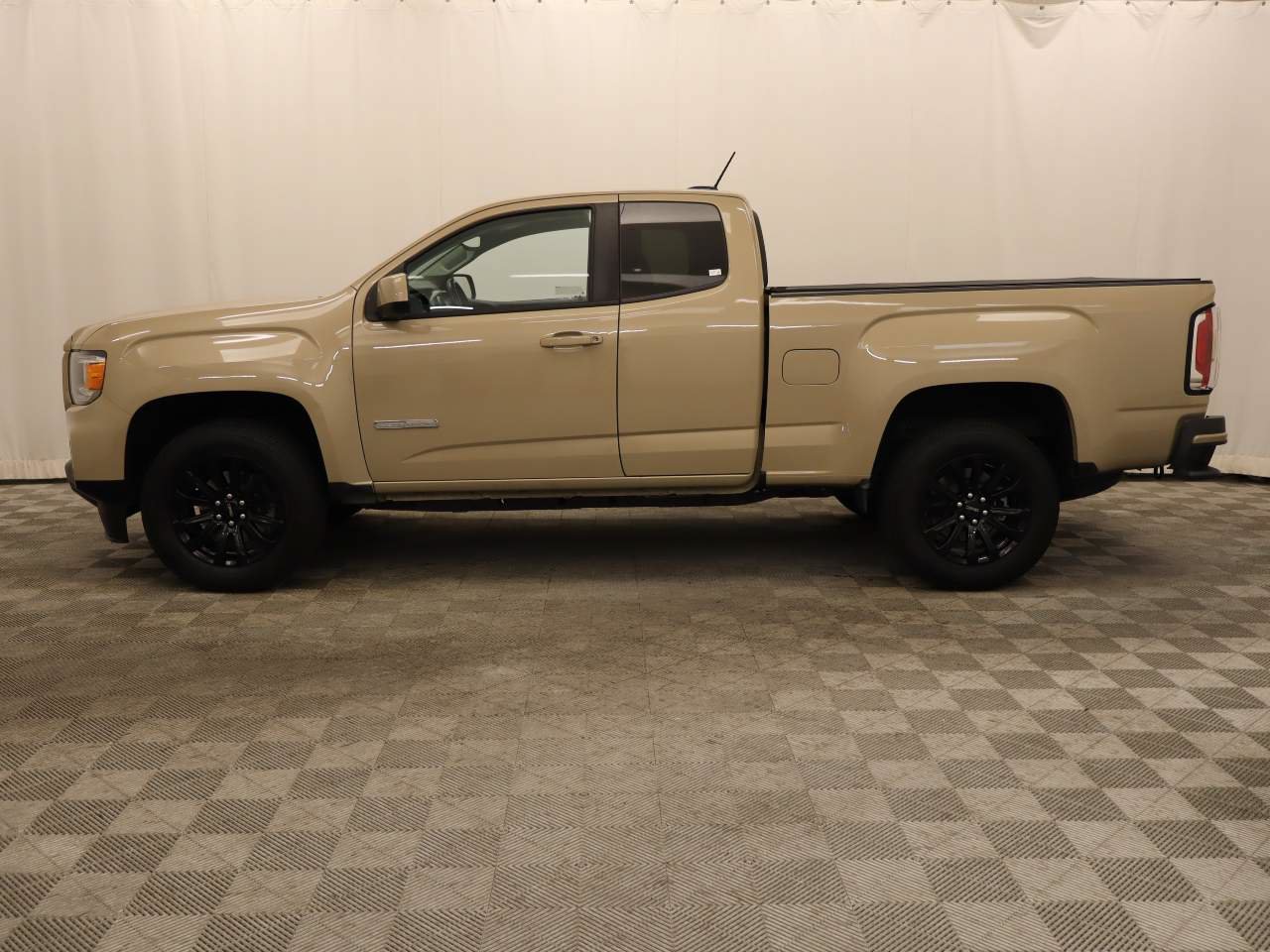Used 2022 GMC Canyon Elevation w/ Trailering Package RWD image 2