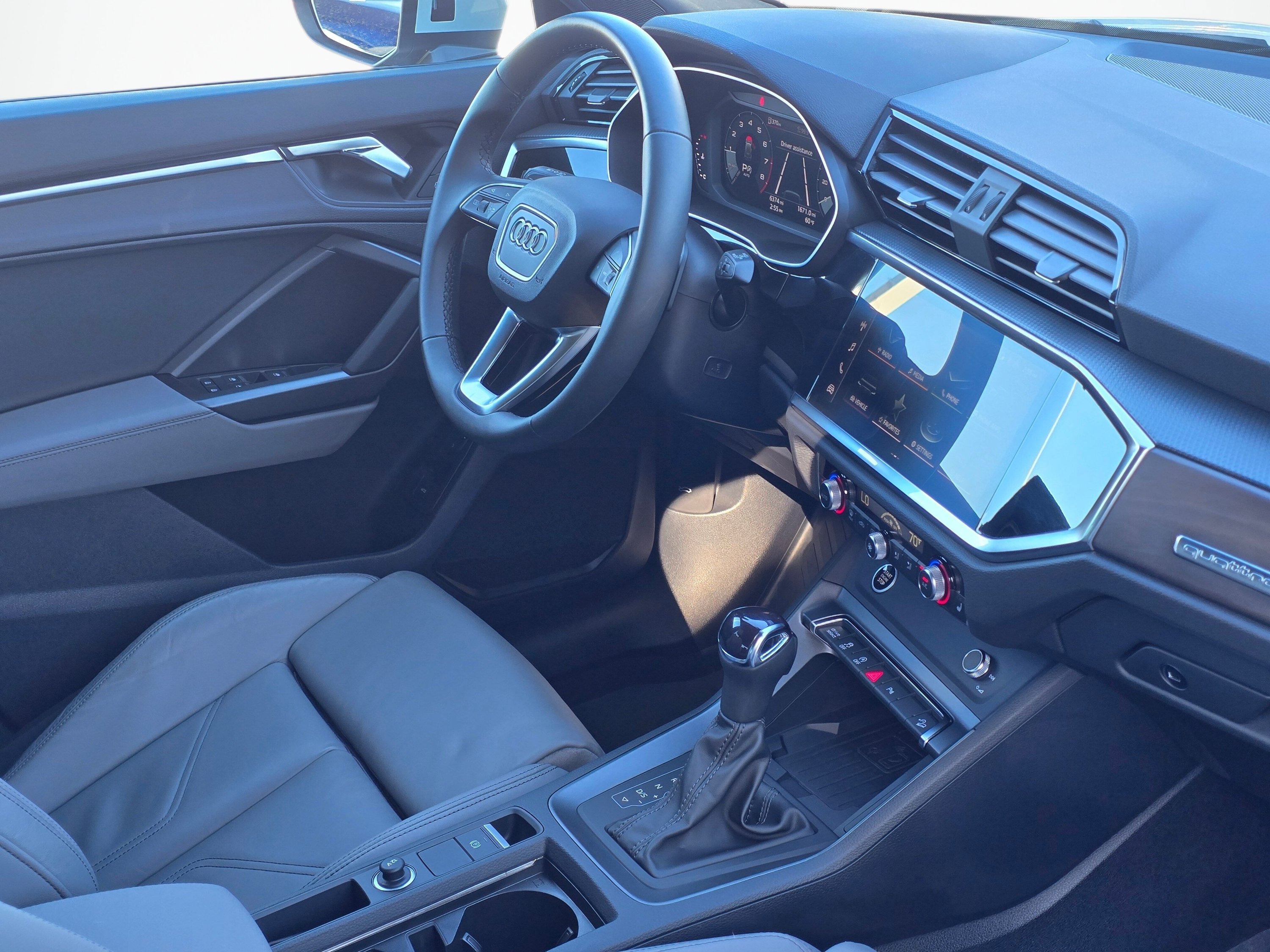 Certified 2025 Audi Q3 2.0T Premium AWD/4WD image 27