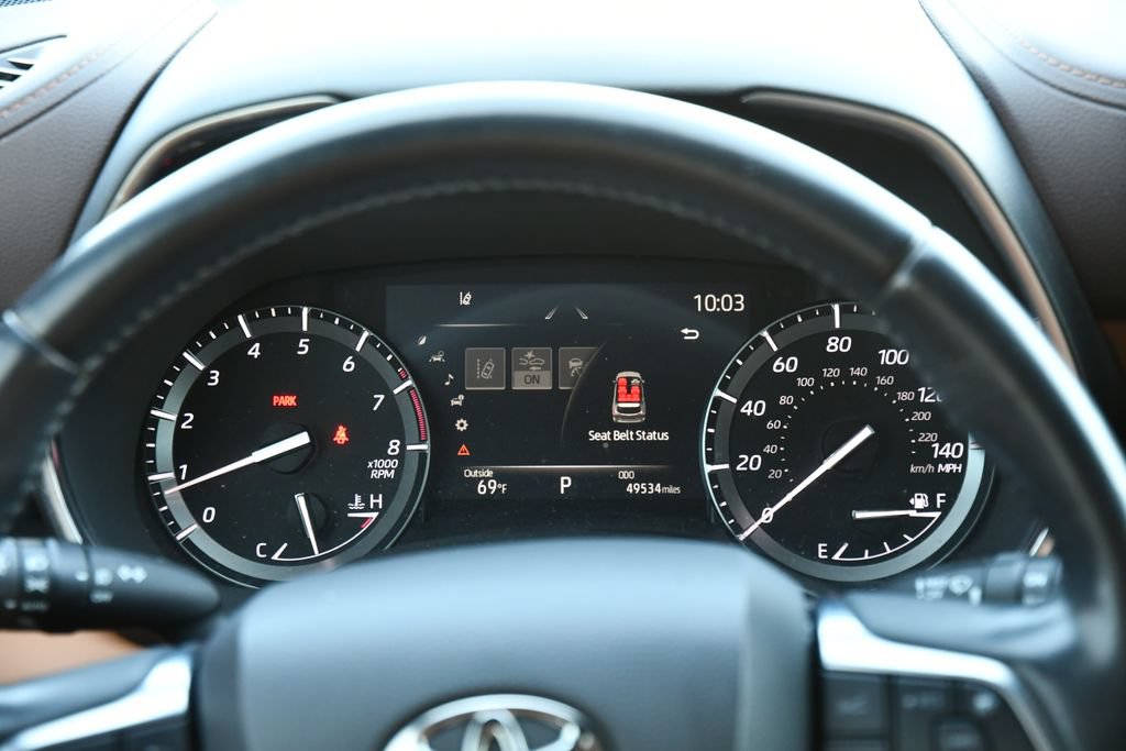 Used 2021 Toyota Highlander Platinum AWD/4WD image 31