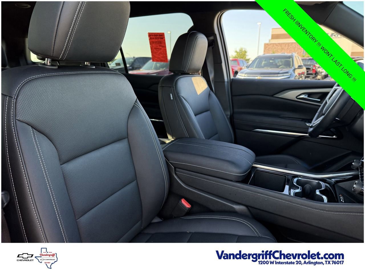 Certified 2025 Chevrolet Traverse LT FWD image 21