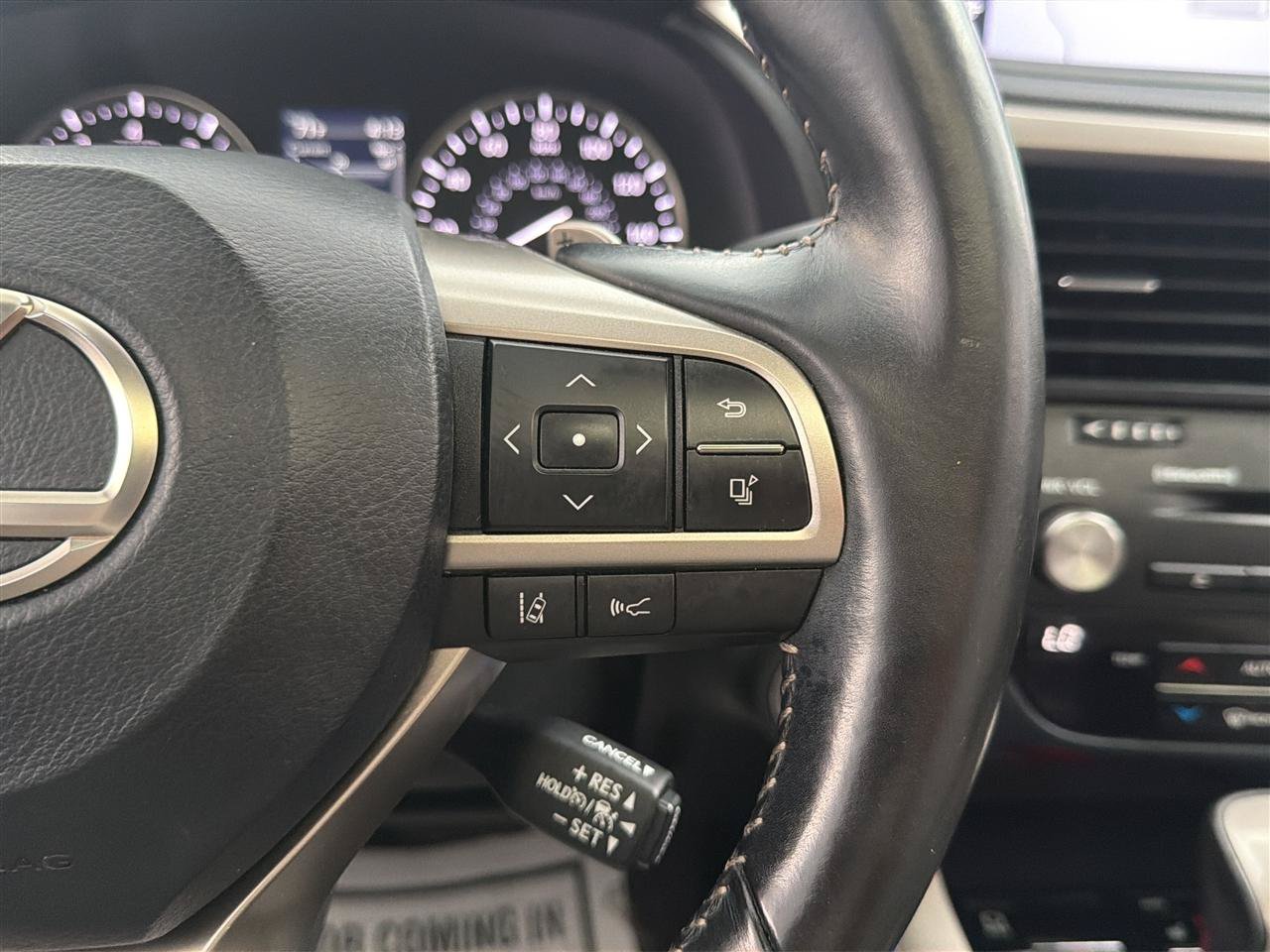 Used 2020 Lexus RX 350L Premium w/ Premium Package AWD/4WD image 25