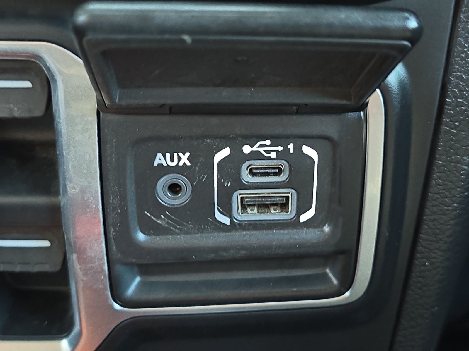 Used 2020 Jeep Gladiator Rubicon AWD/4WD image 20