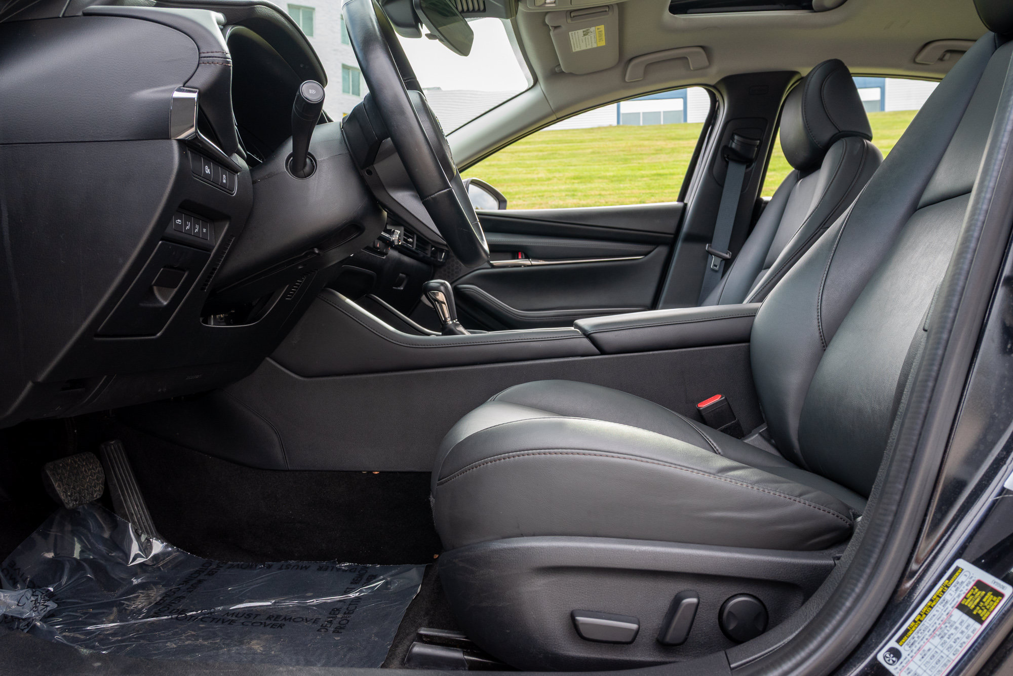 Used 2025 MAZDA MAZDA3 s FWD image 12