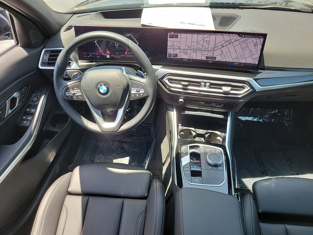 Used 2024 BMW 330i Sedan w/ Premium Package RWD image 10