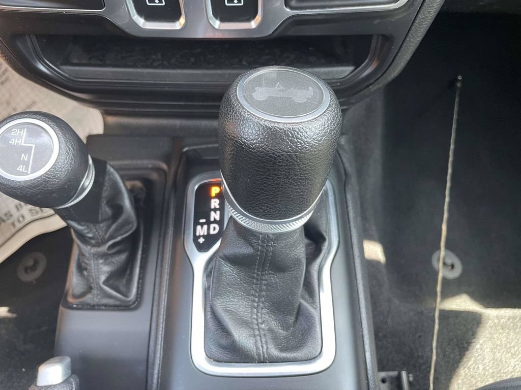 Used 2022 Jeep Wrangler Sport AWD/4WD image 17