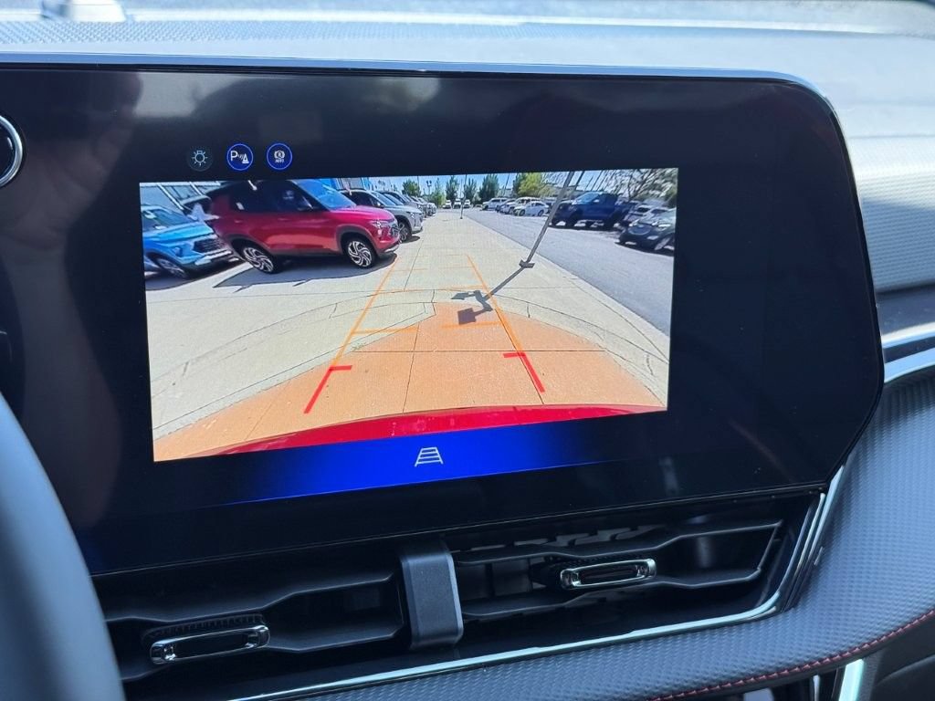 New 2027 Chevrolet Equinox RS w/ Convenience Package III FWD image 21