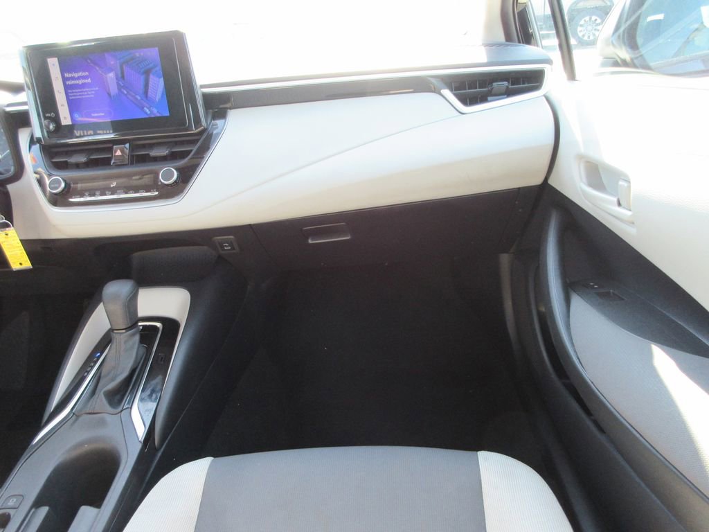 Used 2023 Toyota Corolla LE image 15