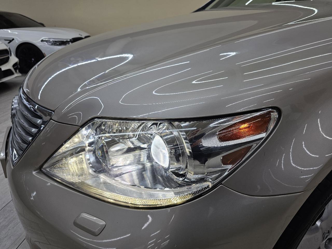 Used 2010 Lexus LS 460 Luxury image 10