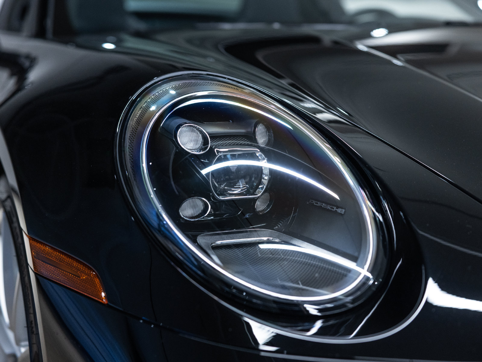 Certified 2024 Porsche 911 Targa 4S AWD/4WD image 9