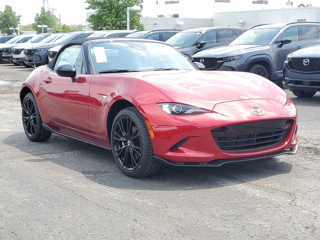 New 2026 MAZDA MX-5 Miata Club w/ Appearance Package RWD image 4