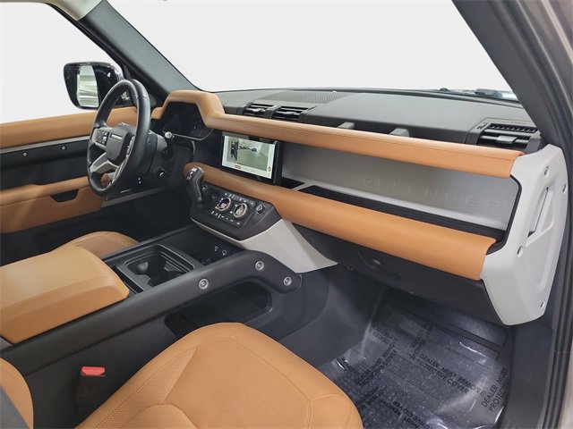 Used 2024 Land Rover Defender 110 S image 35