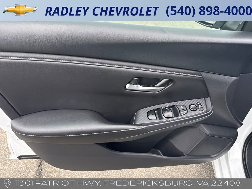 Used 2024 Nissan Sentra SV image 9