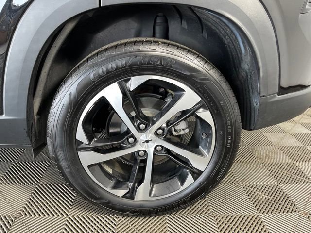 Used 2024 Chevrolet Trax RS FWD image 11