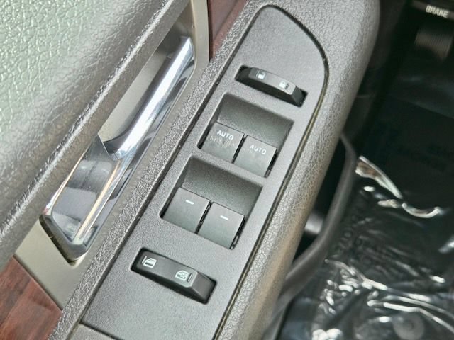 Used 2013 Ford F150 King Ranch w/ King Ranch Luxury Pkg AWD/4WD image 27