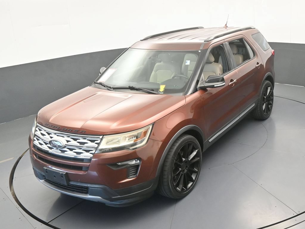 Used 2018 Ford Explorer XLT w/ Equipment Group 202A FWD image 44