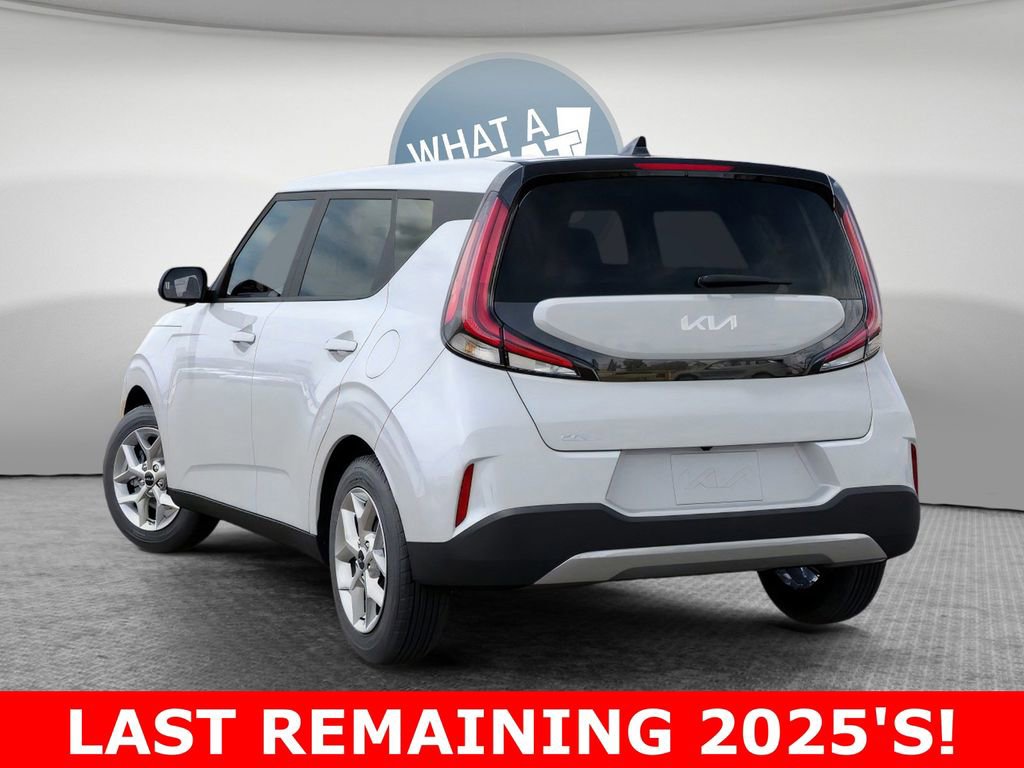 New 2025 Kia Soul LX w/ LX Technology Package image 4