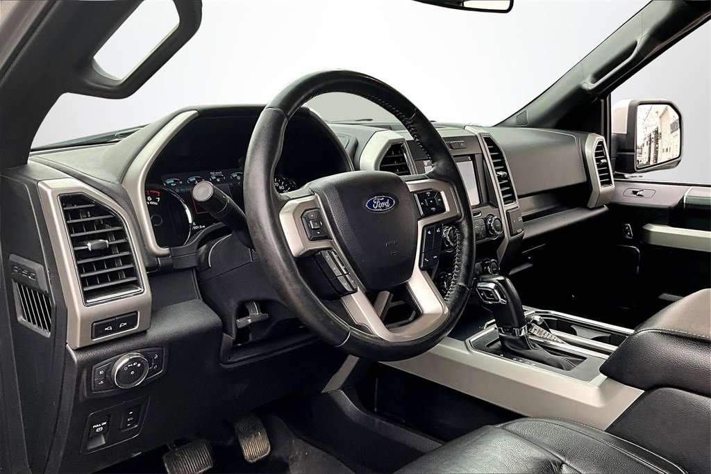 Used 2019 Ford F150 Lariat image 16