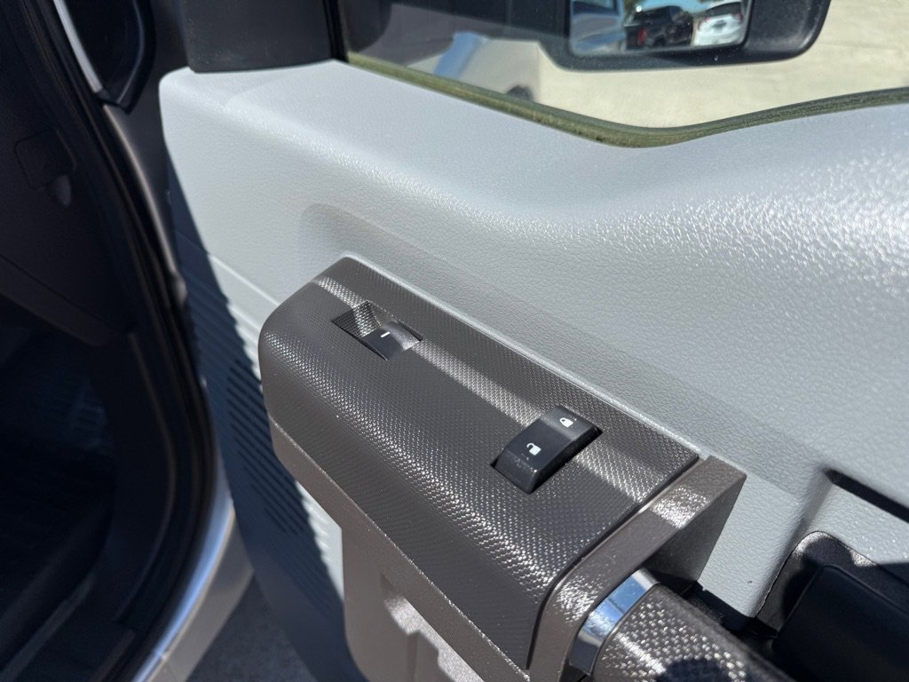 Used 2011 Ford F250 XL w/ PWR Equipment Group image 24