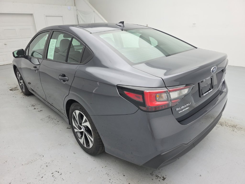 Used 2025 Subaru Legacy Premium AWD/4WD image 9