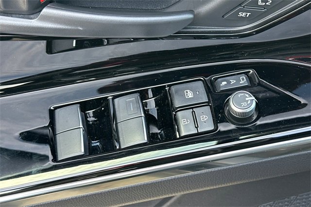 Certified 2023 Subaru Solterra AWD image 12