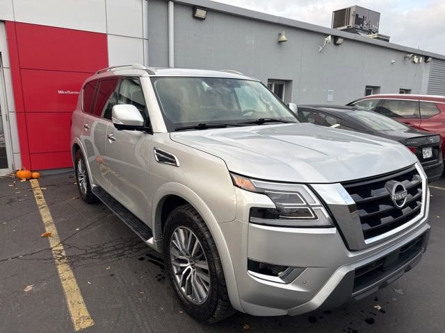 Used 2024 Nissan Armada SL w/ Captain's Chairs Package image 5