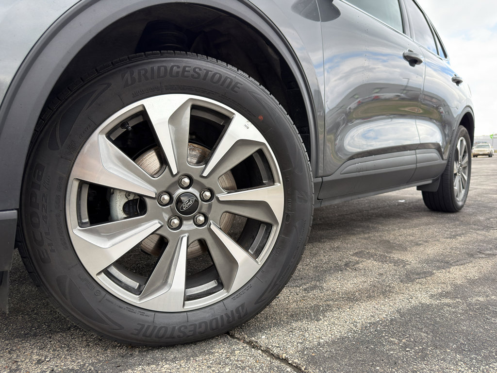 Used 2025 Ford Escape Platinum AWD/4WD image 9