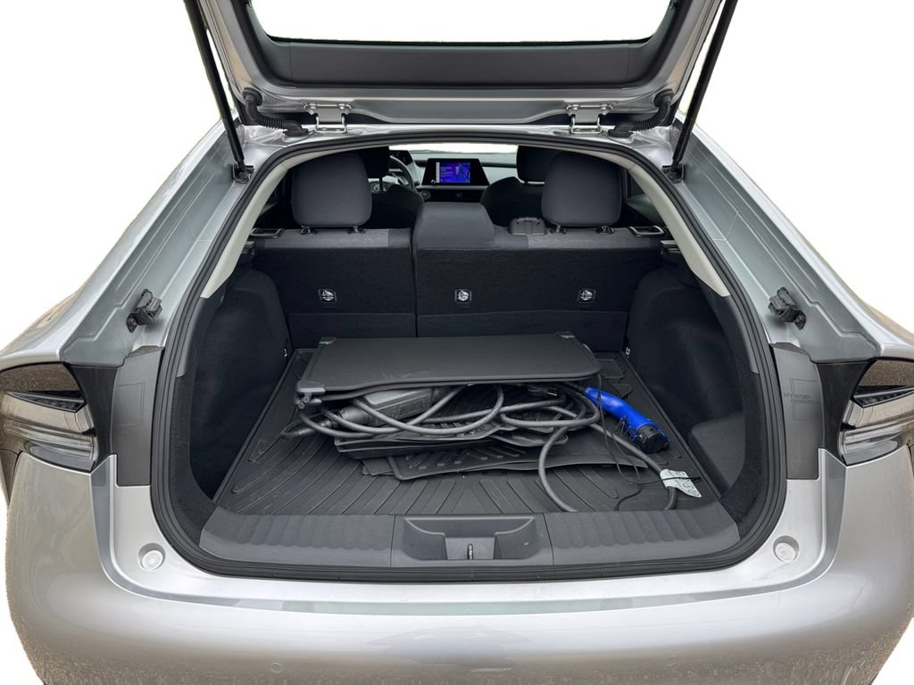 Used 2024 Toyota Prius Prime FWD image 19