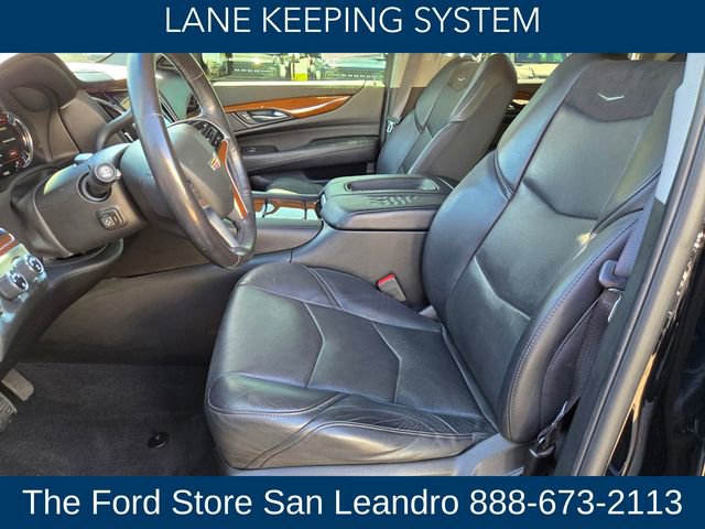 Used 2018 Cadillac Escalade Luxury image 12