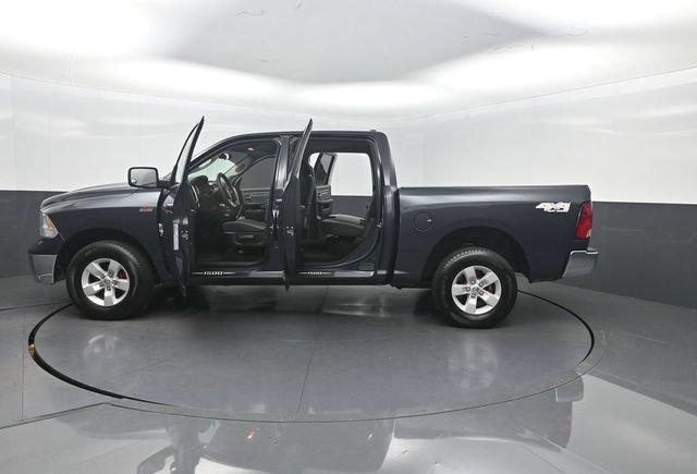 Used 2021 RAM 1500 Classic SLT AWD/4WD image 36