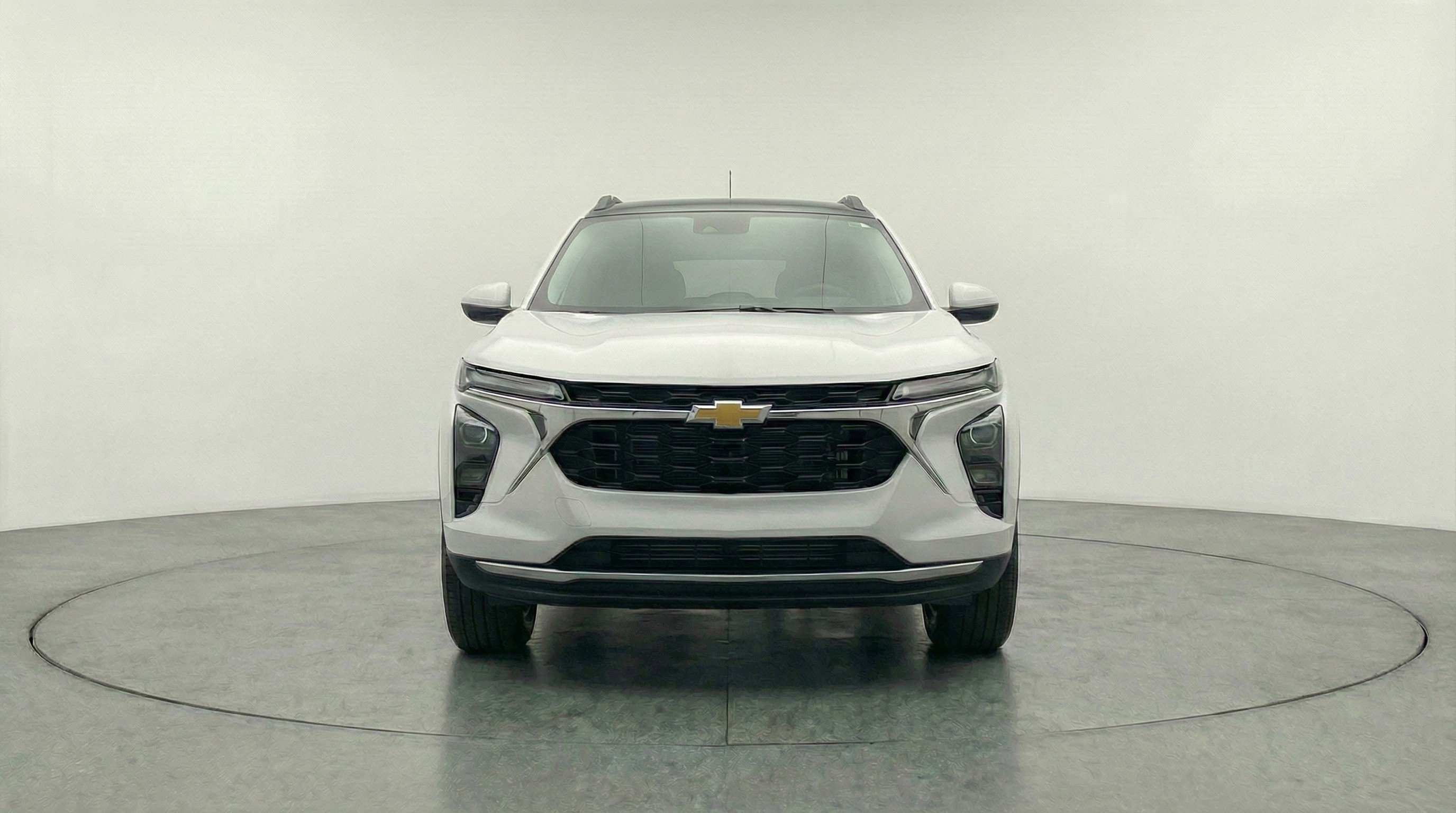 Used 2025 Chevrolet Trax LT w/ LT Convenience Package FWD image 2