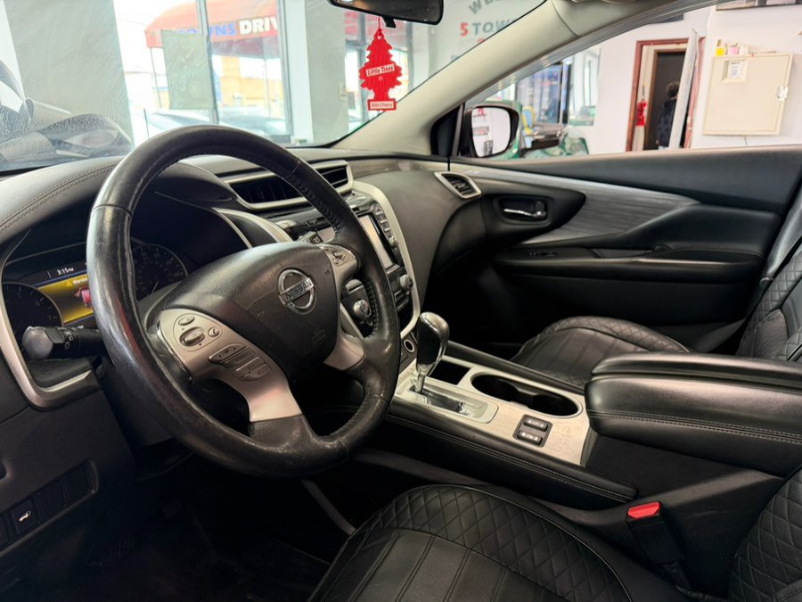 Used 2018 Nissan Murano SV image 18
