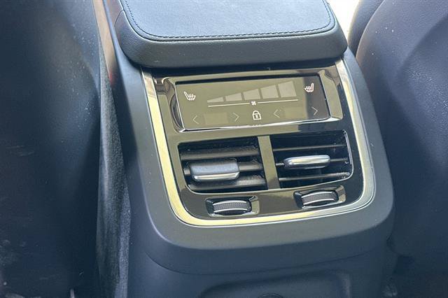 Certified 2023 Volvo XC90 T8 Plus w/ Protection Package Premier AWD/4WD image 13