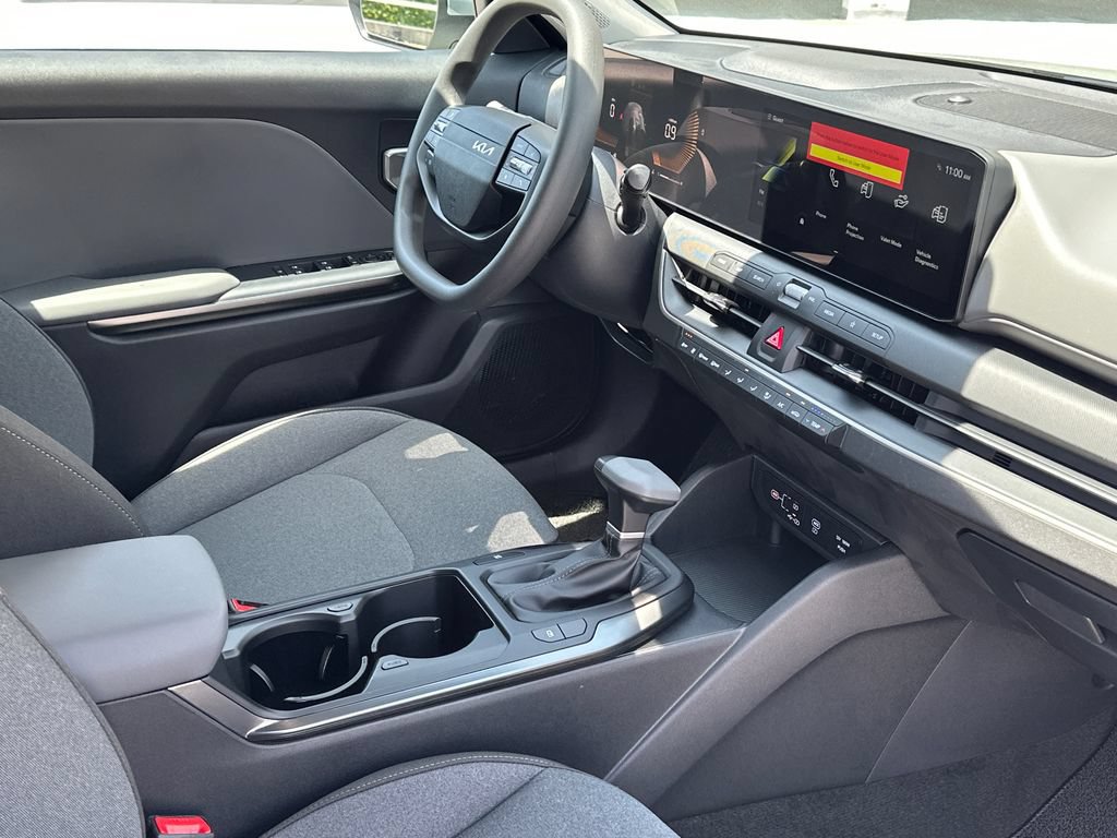 New 2026 Kia K4 FWD image 11