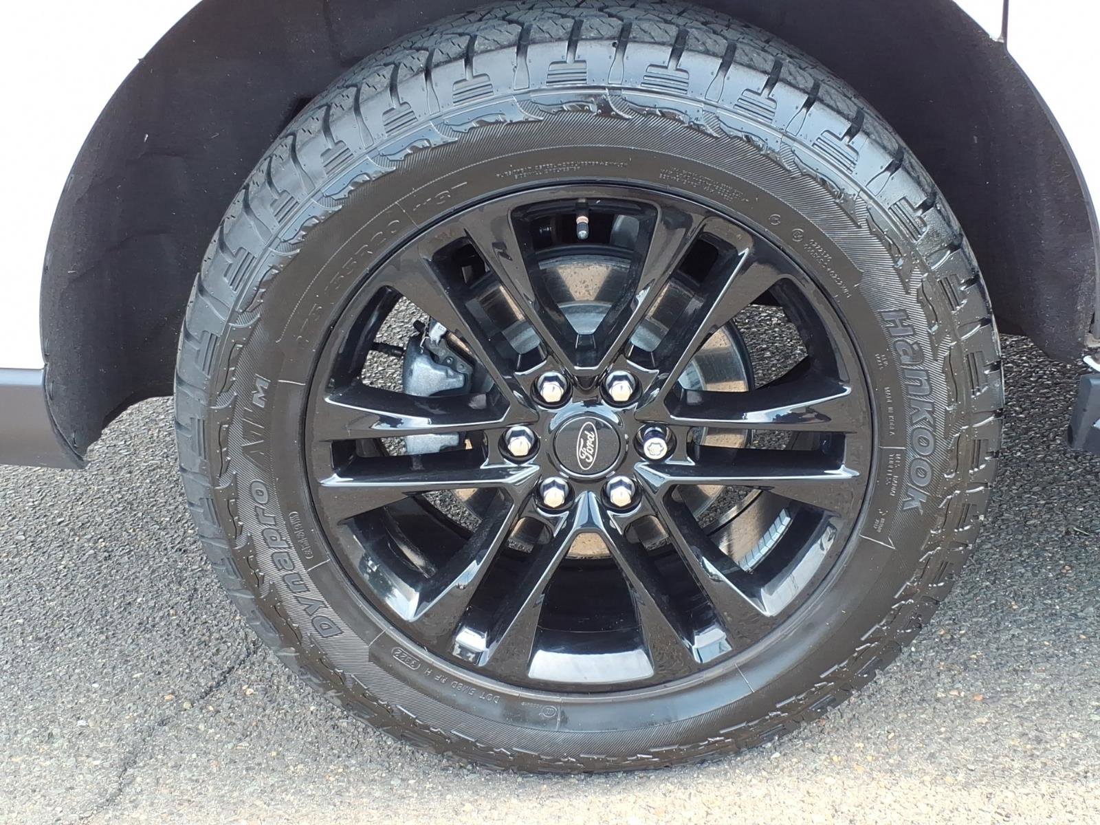 Used 2023 Ford Expedition Max XLT AWD/4WD image 7