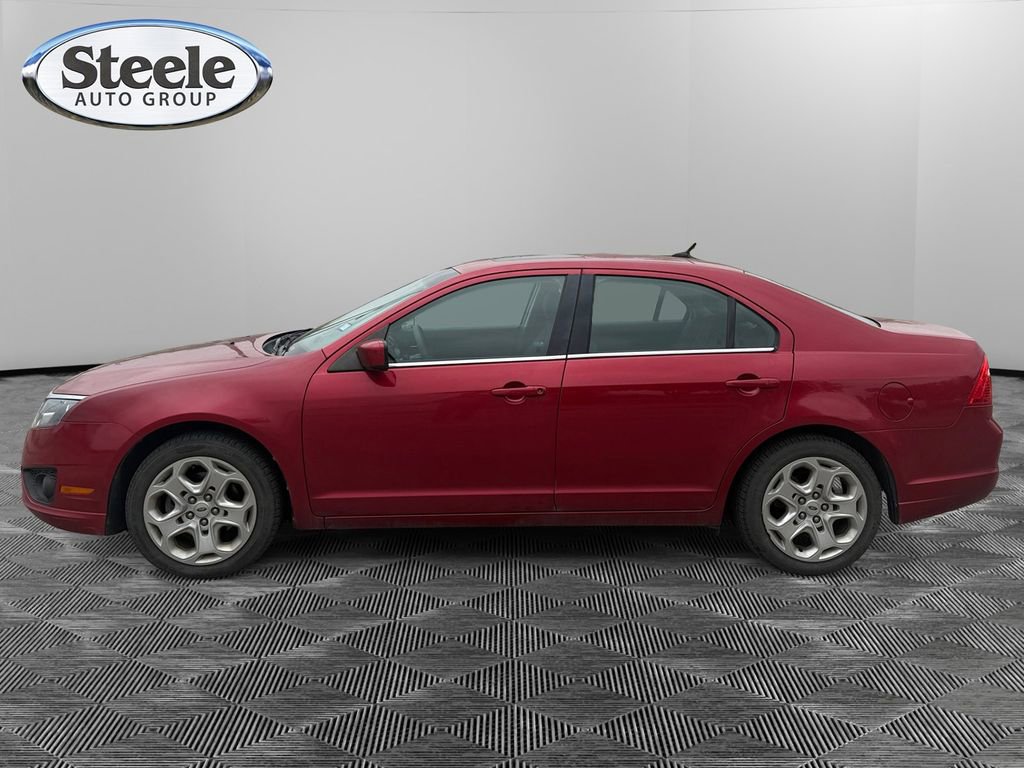 Used 2011 Ford Fusion SE w/ 202A Rapid Spec Order Code FWD image 2