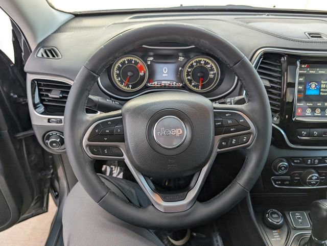 Used 2022 Jeep Cherokee Limited image 11