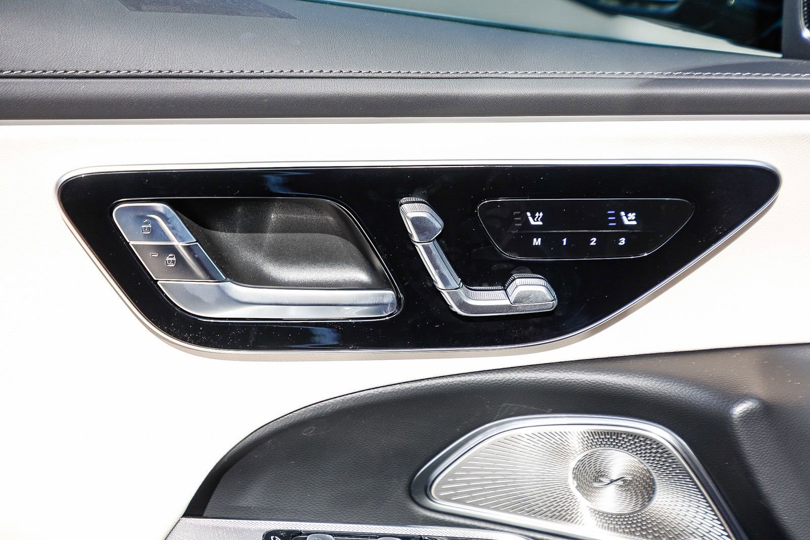 New 2026 Mercedes-Benz E 350 4MATIC Sedan image 23