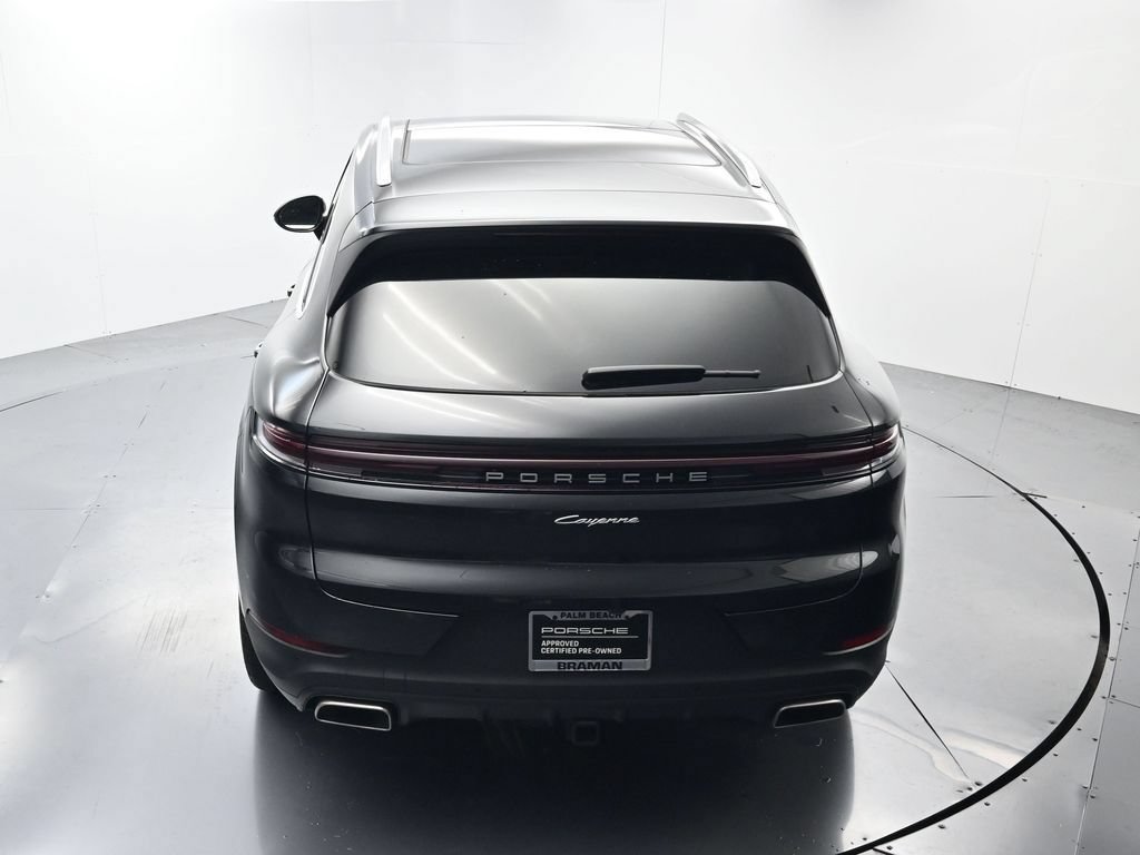 Certified 2025 Porsche Cayenne AWD/4WD image 35