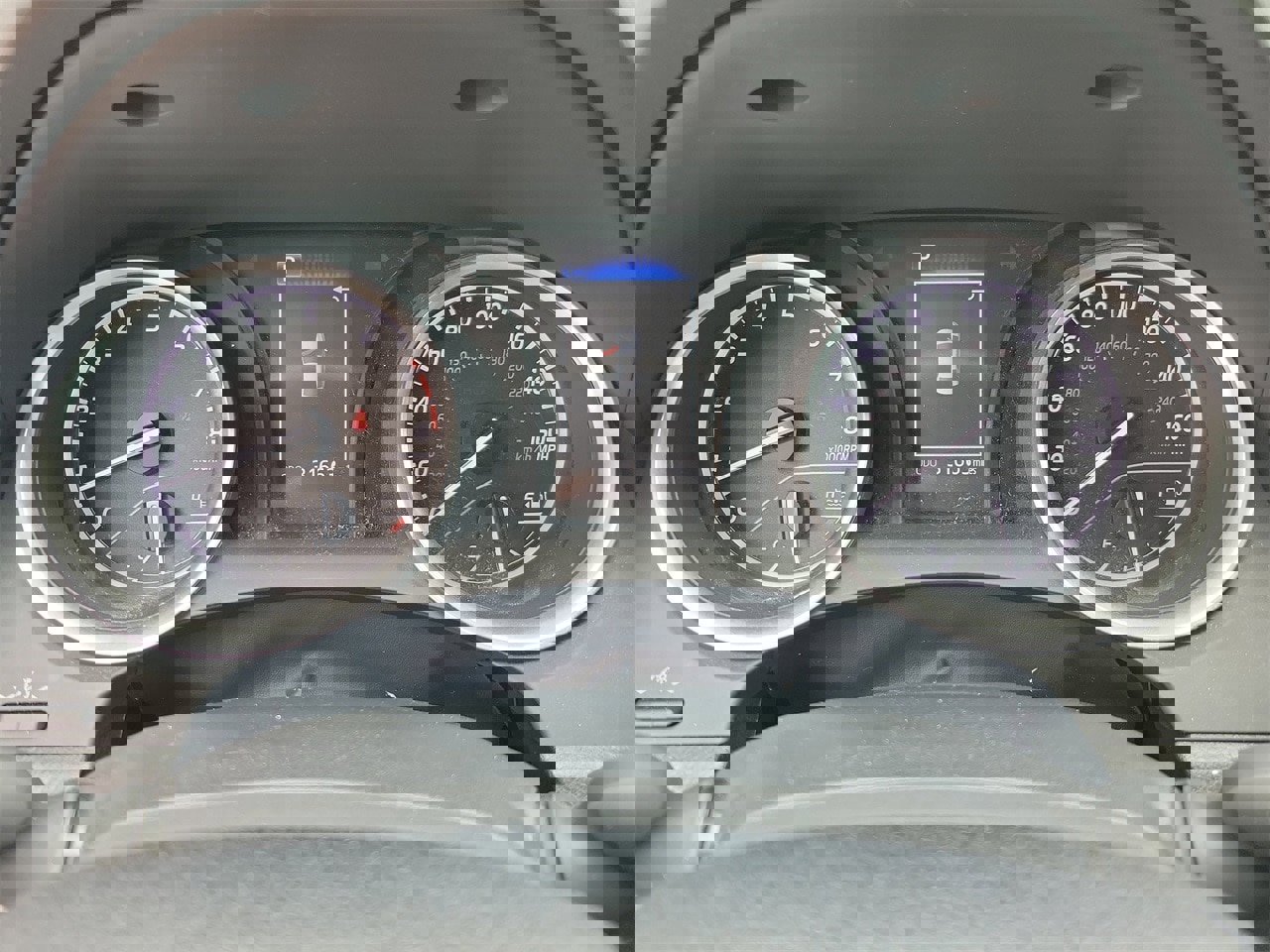 Used 2024 Toyota Camry LE image 21