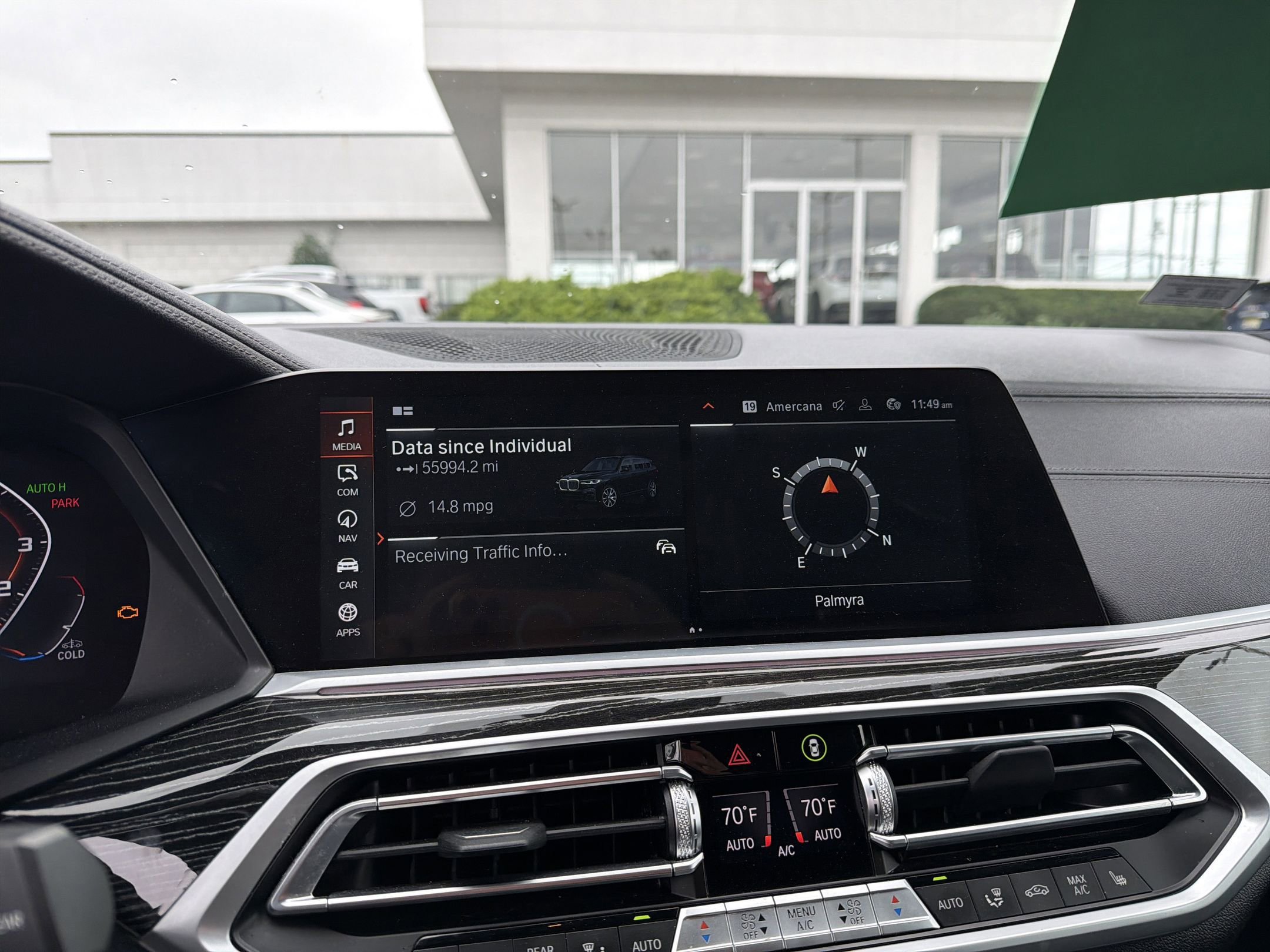 Used 2022 BMW X7 M50i w/ Cold Weather Package image 14