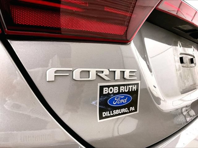 Used 2023 Kia Forte GT-Line w/ GT-Line Technology Package FWD image 13