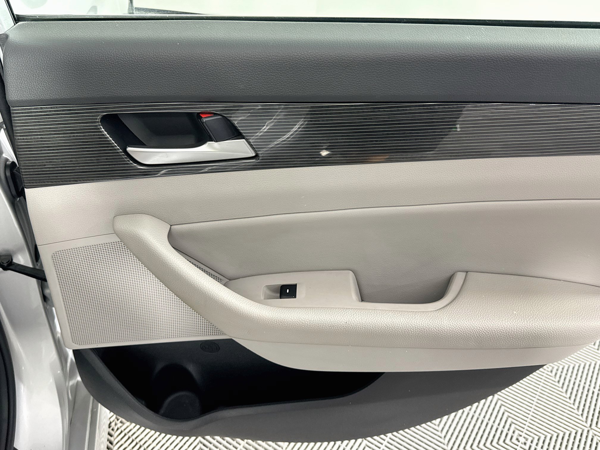 Used 2019 Hyundai Sonata Limited FWD image 26