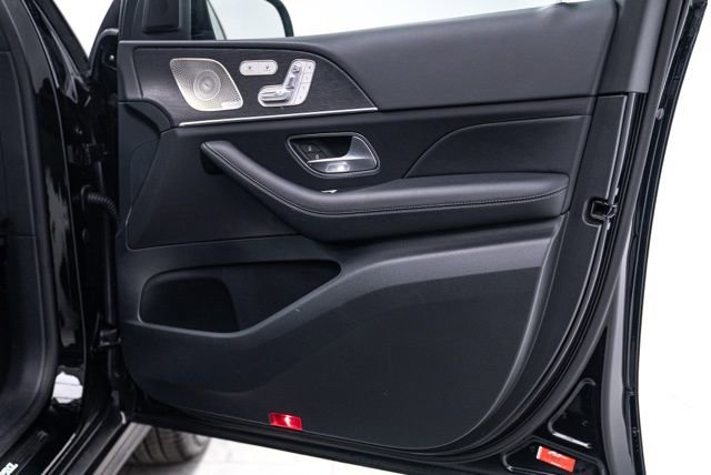 Used 2025 Mercedes-Benz GLS 450 4MATIC image 34
