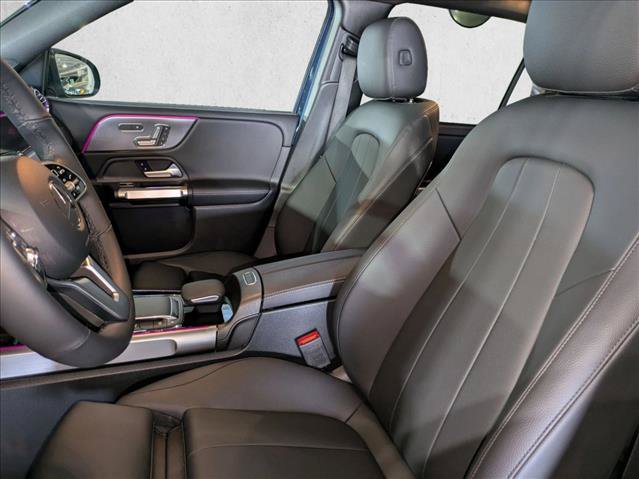 Used 2023 Mercedes-Benz GLB 250 image 21