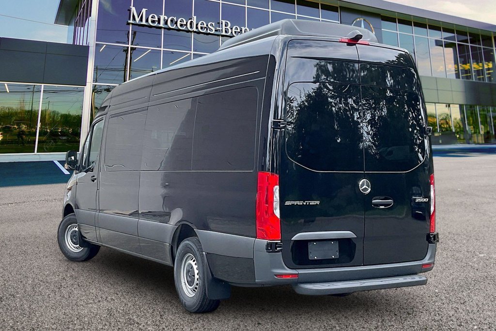 New 2026 Mercedes-Benz Sprinter 2500 image 3